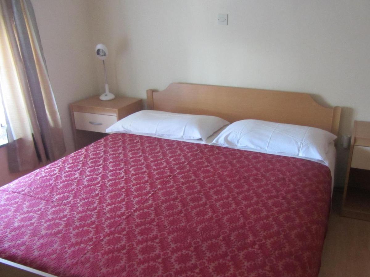 Rooms Pri Lovrizu 코바리드 외부 사진