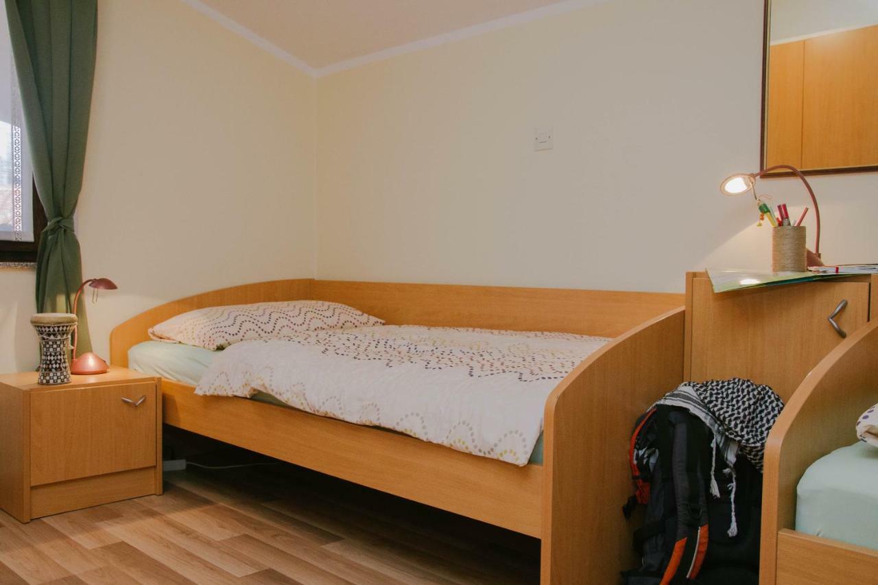 Rooms Pri Lovrizu 코바리드 외부 사진