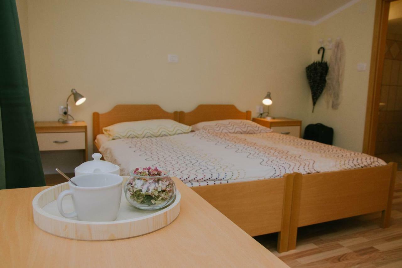 Rooms Pri Lovrizu 코바리드 외부 사진