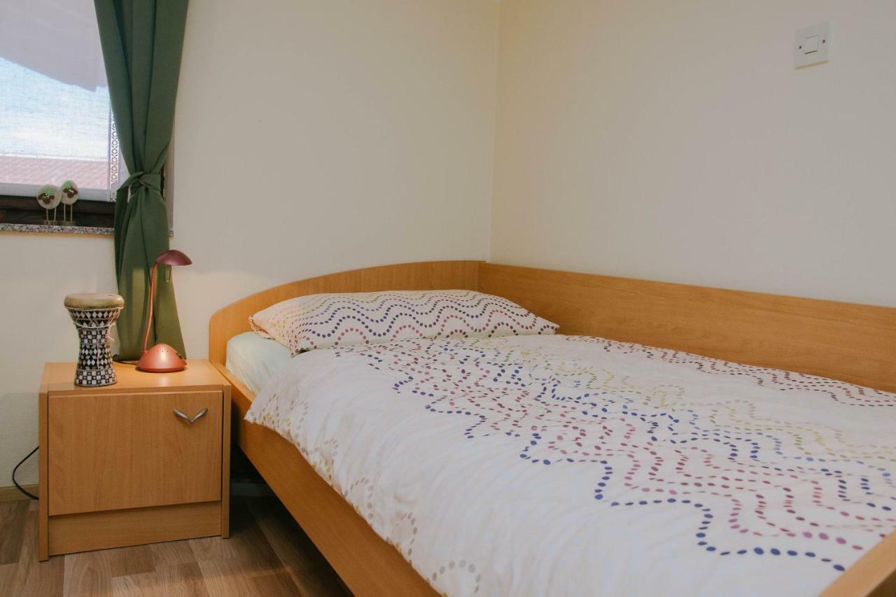Rooms Pri Lovrizu 코바리드 외부 사진