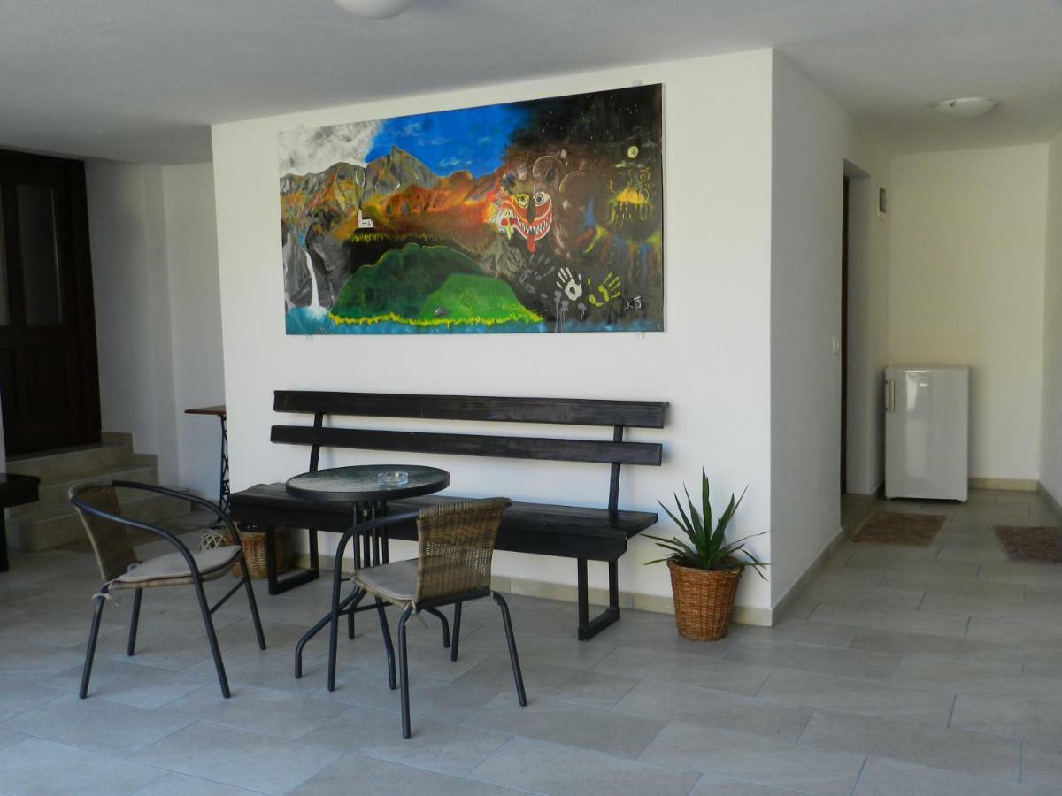 Rooms Pri Lovrizu 코바리드 외부 사진